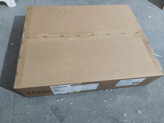 QFX5120-32C-AFO 기업 스위치 32x100G 1U AC 포트 측면 흡입과 PSU 옆 배기